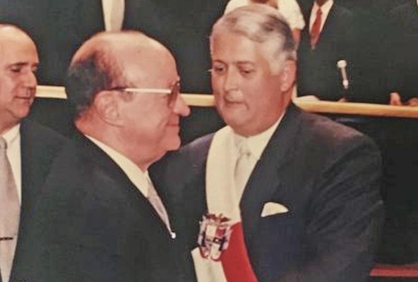 El expresidente Ernesto Pérez Balladares junto a Tomás Duque, el día de su toma de posesión en 1994. El expresidente Ernesto Pérez Balladares junto a Tomás Duque, el día de su toma de posesión en 1994.