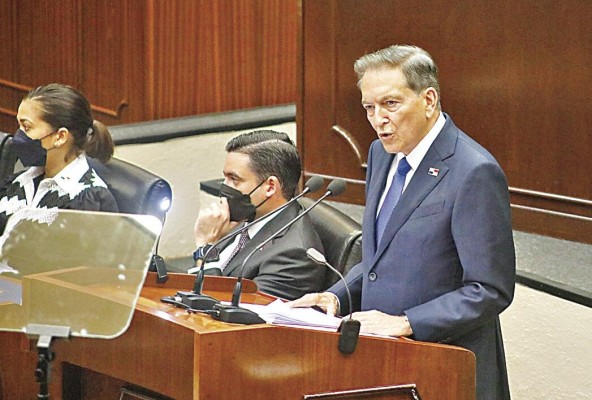 Sobre la administración de justicia, Cortizo Cohen dijo que cumplió con el nombramiento de seis de nueve magistrados de la CSJ, mediante un proceso de selección que calificó como 'inédito' en la historia del país. Sobre la administración de justicia, Cortizo Cohen dijo que cumplió con el nombramiento de seis de nueve magistrados de la CSJ, mediante un proceso de selección que calificó como 'inédito' en la historia del país.