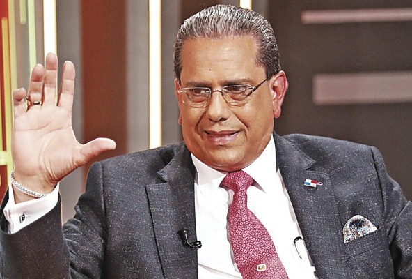 Rogelio Paredes: 'Ningún cargo reservado de elección popular tiene nombre propio' Rogelio Paredes: 'Ningún cargo reservado de elección popular tiene nombre propio'
