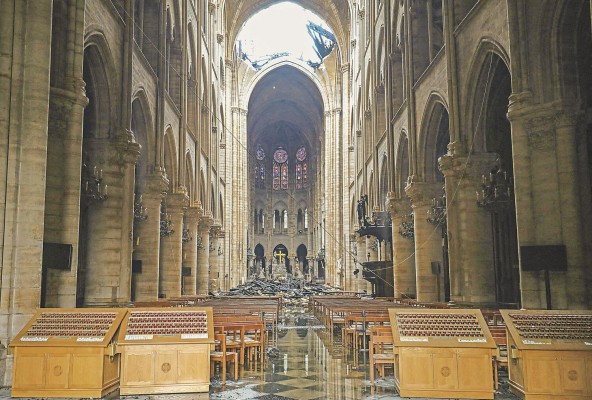 En la Catedral se hacían 2,400 misas y 150 conciertos al año. En la Catedral se hacían 2,400 misas y 150 conciertos al año.