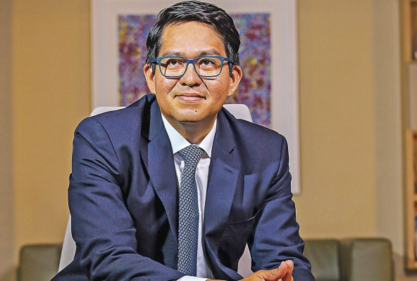 Víctor Mojica, nuevo gerente de Canalbank. Víctor Mojica, nuevo gerente de Canalbank.