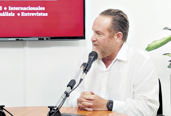 Adolfo Linares, abogado y exviceministro de Educación Adolfo Linares, abogado y exviceministro de Educación