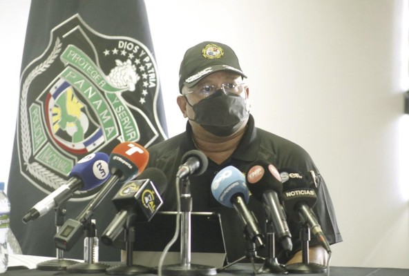 El director de la DIJ, Carlos Valencia, ofreció detalles del operativo. El director de la DIJ, Carlos Valencia, ofreció detalles del operativo.