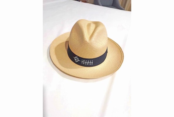Sombrero de paja toquilla, uno de los símbolos culturales de Montecristi Sombrero de paja toquilla, uno de los símbolos culturales de Montecristi