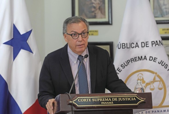 Luis Ramón Fábrega, presidente de la Corte Suprema de Justicia Luis Ramón Fábrega, presidente de la Corte Suprema de Justicia