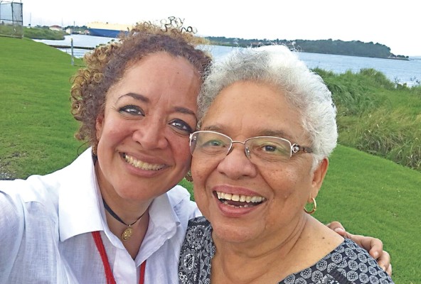 Isabel Burgos y Margarita Vásquez Isabel Burgos y Margarita Vásquez