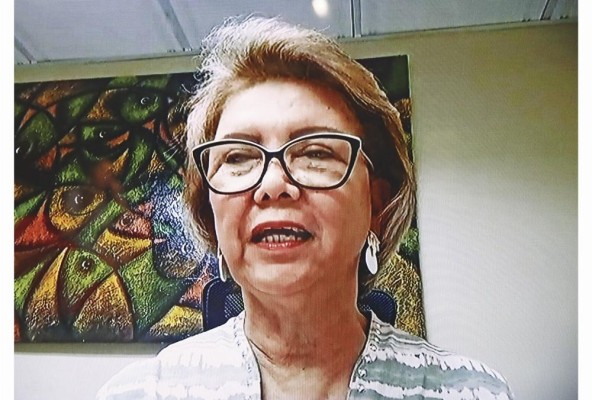 Vitoria Tello: 'Sus estudiantes los están esperando' Vitoria Tello: 'Sus estudiantes los están esperando'