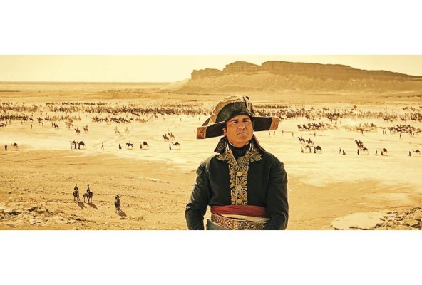 'Napoleón' trata de encapsular toda la vida del exemperador francés en poco más de dos horas. 'Napoleón' trata de encapsular toda la vida del exemperador francés en poco más de dos horas.