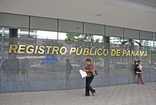 Abogados salen en estampida de las SA Abogados salen en estampida de las SA