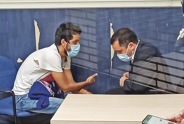 El periodista en la Casa de Paz de Calidonia. El periodista en la Casa de Paz de Calidonia.