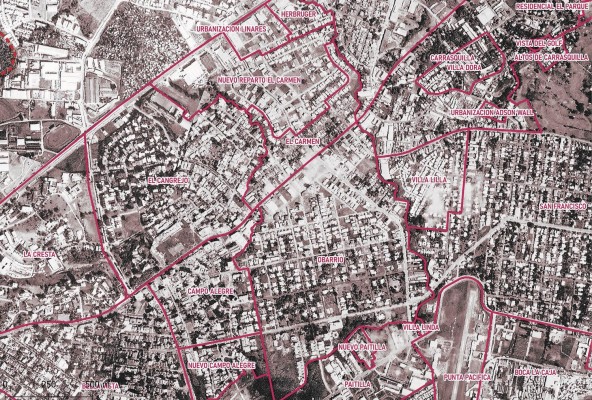Fotografía aérea de 1972 en la que se muestran los barrios residenciales de los corregimientos de San Francisco y Bella Vista. En el origen de los conflictos urbanos en este sector se encuentra el choque entre los procesos de densificación y verticalización que se producen por el crecimiento urbano de la ciudad, la falta de previsión de estos procesos por parte de las autoridades, el inadecuado estado de la infraestructura existente y la ausencia de procesos de participación ciudadana. Fotografía aérea de 1972 en la que se muestran los barrios residenciales de los corregimientos de San Francisco y Bella Vista. En el origen de los conflictos urbanos en este sector se encuentra el choque entre los procesos de densificación y verticalización que se producen por el crecimiento urbano de la ciudad, la falta de previsión de estos procesos por parte de las autoridades, el inadecuado estado de la infraestructura existente y la ausencia de procesos de participación ciudadana.