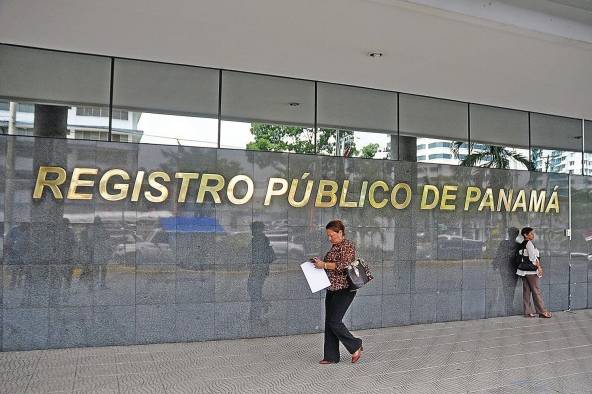 Abogados salen en estampida de las SA Abogados salen en estampida de las SA