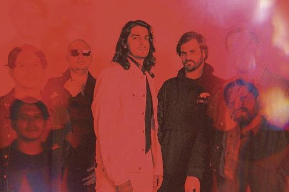 El disco ya está disponible en las plataformas digitales. El disco ya está disponible en las plataformas digitales.