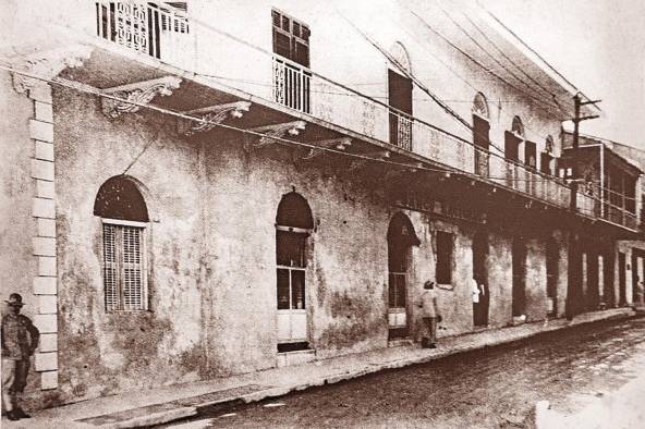 Primera casa matriz del Banco Nacional de Panamá ubicada en Calle 5° Catedral. Primera casa matriz del Banco Nacional de Panamá ubicada en Calle 5° Catedral.