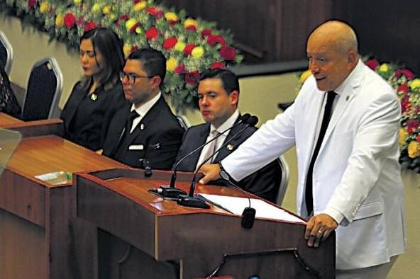 Crispiano Adames, presidente saliente de la Asamblea Nacional. Crispiano Adames, presidente saliente de la Asamblea Nacional.
