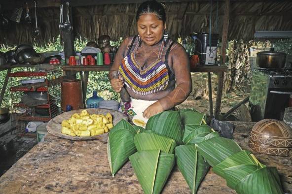 Sara Omi es abogada especialista en derechos humanos y mecanismos de protección. Sara Omi es abogada especialista en derechos humanos y mecanismos de protección.