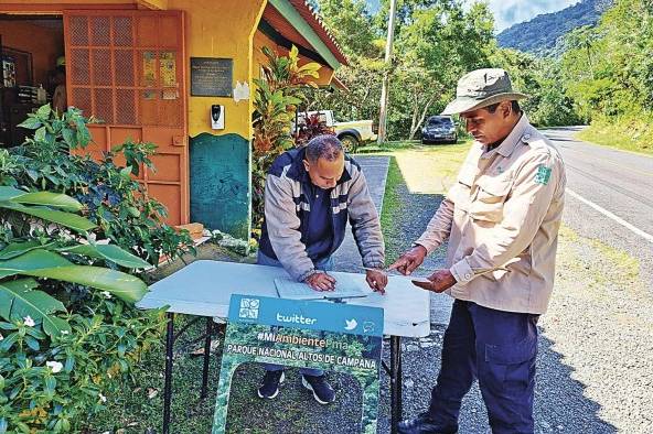 Actualmente el país cuenta con 125 áreas protegidas que se pueden visitar para hacer turismo de naturaleza. Actualmente el país cuenta con 125 áreas protegidas que se pueden visitar para hacer turismo de naturaleza.