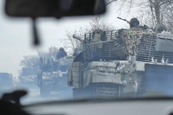 Tanques cerca de Severodonetsk, en el Este de Ucrania. Tanques cerca de Severodonetsk, en el Este de Ucrania.