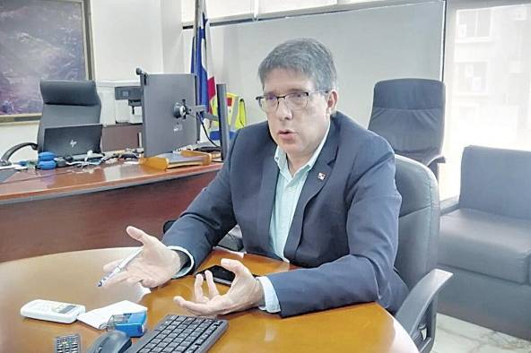 Para Juan Antonio Ducruet más que hablar de ajustes de tarifas, hay que apostar en invertir más en el IDAAN para darle sostenibilidad al sistema. Para Juan Antonio Ducruet más que hablar de ajustes de tarifas, hay que apostar en invertir más en el IDAAN para darle sostenibilidad al sistema.