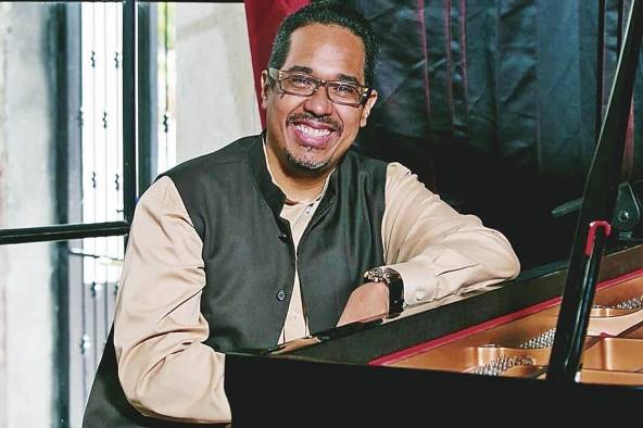 Danilo Pérez ha sido un arduo promotor de la formación musical dentro y fuera de Panamá, como gestor cultural. Danilo Pérez ha sido un arduo promotor de la formación musical dentro y fuera de Panamá, como gestor cultural.