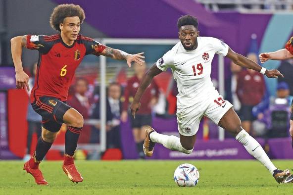 Aunque representa a Canadá, Alphonso Davies nació en Ghana. Aunque representa a Canadá, Alphonso Davies nació en Ghana.