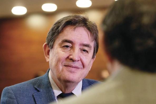 El director del Instituto Cervantes, Luis García Montero, habla durante una entrevista en Brasilia. El director del Instituto Cervantes, Luis García Montero, habla durante una entrevista en Brasilia.
