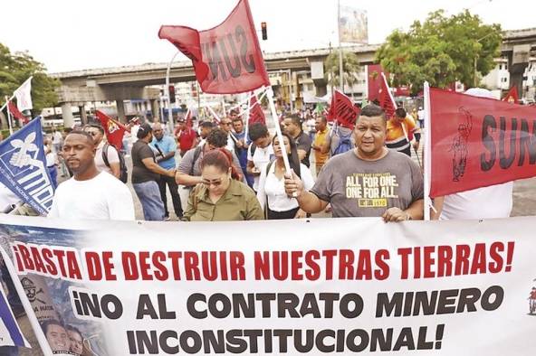 Grupos obreros, universitarios y ambientalistas rechazan el proyecto. Grupos obreros, universitarios y ambientalistas rechazan el proyecto.