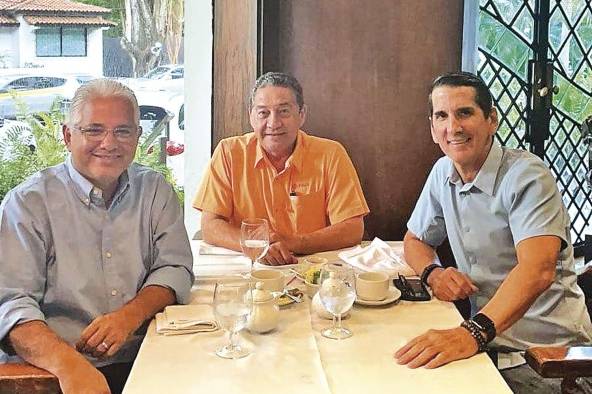 La reunión de los dirigentes fue en un restaurante la tarde de este miércoles. La reunión de los dirigentes fue en un restaurante la tarde de este miércoles.