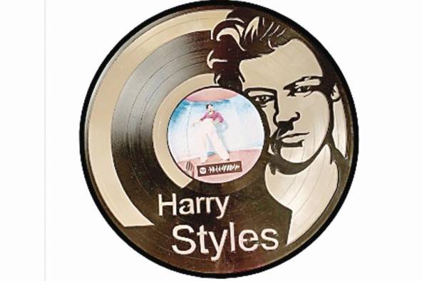 Disco decorativo de vinilo de Harry Styles por Artopia Collections Disco decorativo de vinilo de Harry Styles por Artopia Collections
