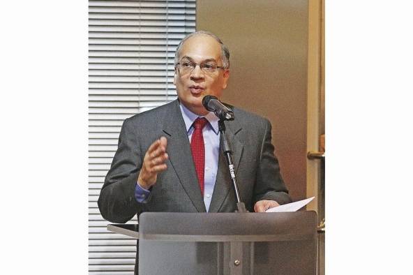 Rigoberto González, procurador de la Administración Rigoberto González, procurador de la Administración