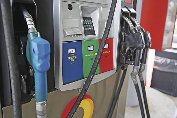 El conflicto bélico entre Rusia y Ucrania es un factor que ha incidido en el alza del combustible. El conflicto bélico entre Rusia y Ucrania es un factor que ha incidido en el alza del combustible.