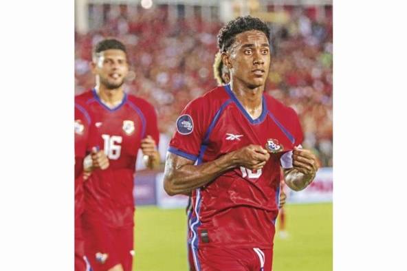 En Édgar Bárcenas, uno de los jugadores talentosos que marcan diferencia, se refleja la conjunción entre la generación madura y la joven del fútbol panameño. En Édgar Bárcenas, uno de los jugadores talentosos que marcan diferencia, se refleja la conjunción entre la generación madura y la joven del fútbol panameño.