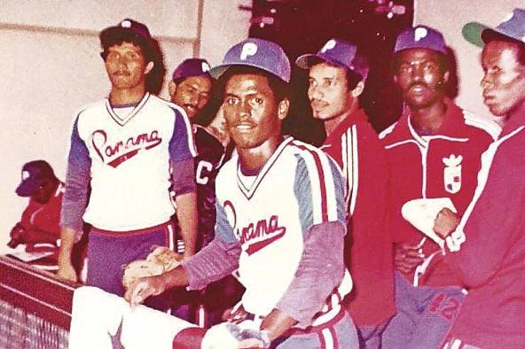 Cano, Tito Livio, Orozco, Eric, Weeks y Córdoba, parte de la selección en La Habana 1982. Cano, Tito Livio, Orozco, Eric, Weeks y Córdoba, parte de la selección en La Habana 1982.