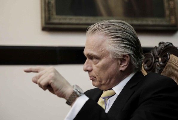 El canciller costarricense, Arnoldo André Tinoco. El canciller costarricense, Arnoldo André Tinoco.