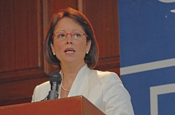 Paulina Franceschi dirigirá el consejo consultivo del diálogo nacional. Paulina Franceschi dirigirá el consejo consultivo del diálogo nacional.