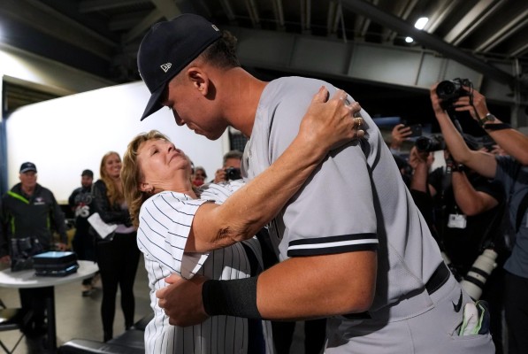 Aaron Judge y su madre Aaron Judge y su madre