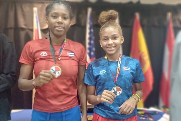 Las cubanas Kylie Larduet y Wendy Durán que enfrentaron a la dupla panameña en el Torneo Internacional Panama Open. Las cubanas Kylie Larduet y Wendy Durán que enfrentaron a la dupla panameña en el Torneo Internacional Panama Open.