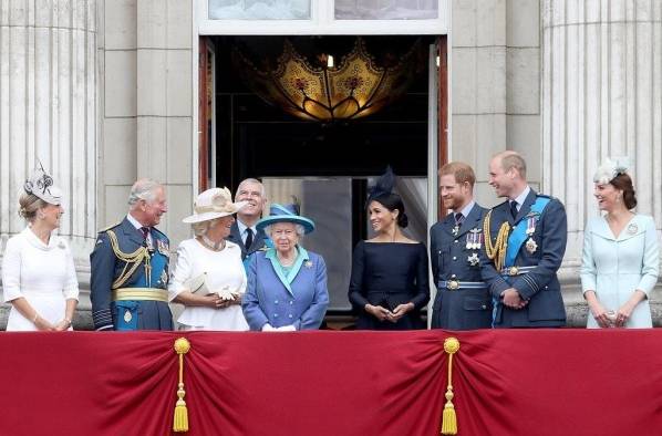 La familia real en el Palacio de Buckhingham en 2018. La familia real en el Palacio de Buckhingham en 2018.