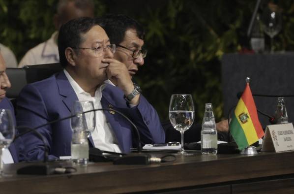 El presidente de Bolivia, Luis Arce, participa en la sesión de apertura de la Cumbre Amazónica hoy, en Belém (Brasil). El presidente de Bolivia, Luis Arce, participa en la sesión de apertura de la Cumbre Amazónica hoy, en Belém (Brasil).