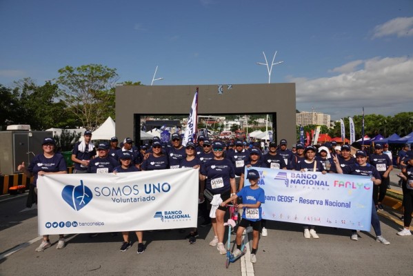 En el primer relevo, realizado en Santiago, el equipo Banconal logró 637 vueltas. En el primer relevo, realizado en Santiago, el equipo Banconal logró 637 vueltas.