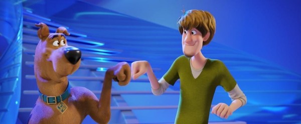 En el doblaje latino los actores Óscar Flores y Miguel Ángel Ruiz dan sus voces a Scooby y Shaggy respectivamente. En el doblaje latino los actores Óscar Flores y Miguel Ángel Ruiz dan sus voces a Scooby y Shaggy respectivamente.