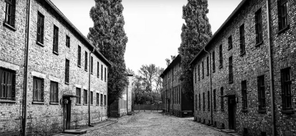 Campo de concentración y exterminio Auschwitz-Birkenau Campo de concentración y exterminio Auschwitz-Birkenau
