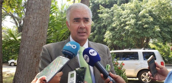 El presidente del CoNEP, Julio De La Lastra, dijo que es prioritario preservar la salud del programa de IVM y lograr una buena atención a los pacientes que acuden a la CSS. El presidente del CoNEP, Julio De La Lastra, dijo que es prioritario preservar la salud del programa de IVM y lograr una buena atención a los pacientes que acuden a la CSS.