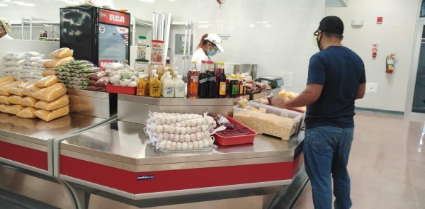 Del 13 al 15 de agosto la ventana comercial se abre en el mercado San Felipe Neri. Del 13 al 15 de agosto la ventana comercial se abre en el mercado San Felipe Neri.