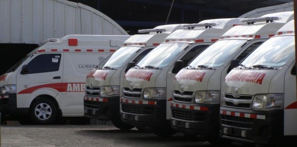 El personal que se encuentra a bordo de la ambulancia está realizando su trabajo, recordó la entidad. El personal que se encuentra a bordo de la ambulancia está realizando su trabajo, recordó la entidad.