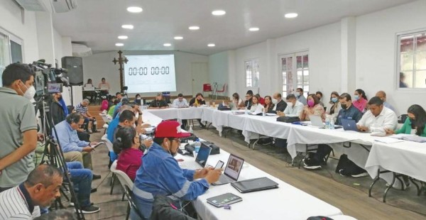La primera fase del Diálogo por Panamá, que culminó el pasado 16 de septiembre, se realizó en el Centro Cristo Sembrador de la Diócesis de Penonomé. La primera fase del Diálogo por Panamá, que culminó el pasado 16 de septiembre, se realizó en el Centro Cristo Sembrador de la Diócesis de Penonomé.