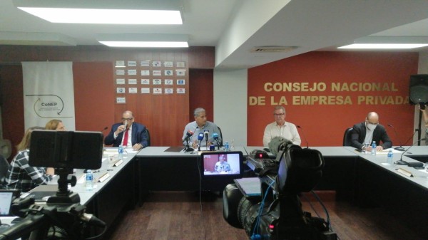 En Consejo Nacional de la Empresa Privada (Conep) mantiene sesiones permanentes para analizar los acuerdos logrados en la mesa única de diálogo. En Consejo Nacional de la Empresa Privada (Conep) mantiene sesiones permanentes para analizar los acuerdos logrados en la mesa única de diálogo.