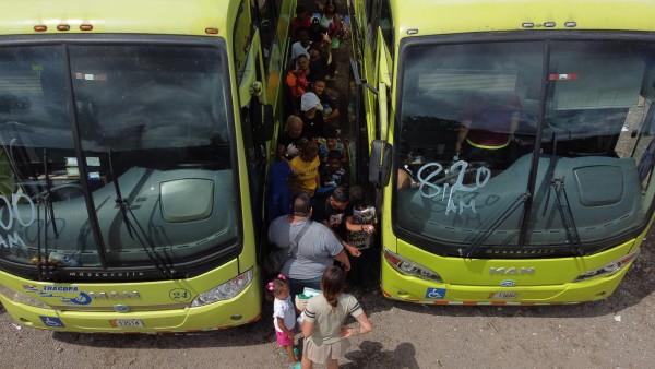 Paso Canoas, el principal paso fronterizo entre Panamá y Costa Rica, se ha convertido en una encrucijada para los migrantes. Paso Canoas, el principal paso fronterizo entre Panamá y Costa Rica, se ha convertido en una encrucijada para los migrantes.