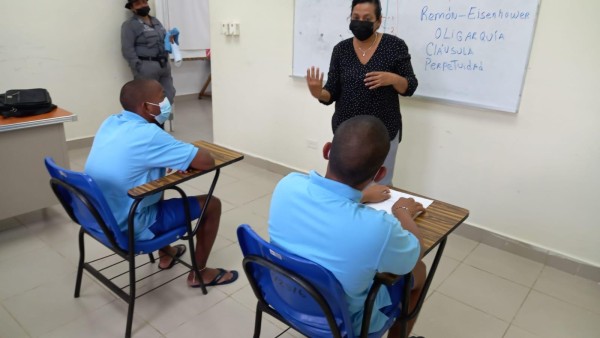 Adolescentes en conflicto con la ley penal del área capital inician año escolar 2022 en modalidad presencial. Adolescentes en conflicto con la ley penal del área capital inician año escolar 2022 en modalidad presencial.