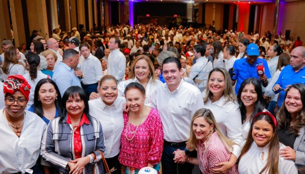 Esta semana Carrizo encendió el debate en las redes sociales al plantear su inquebrantable postura a favor de la familia. Esta semana Carrizo encendió el debate en las redes sociales al plantear su inquebrantable postura a favor de la familia.